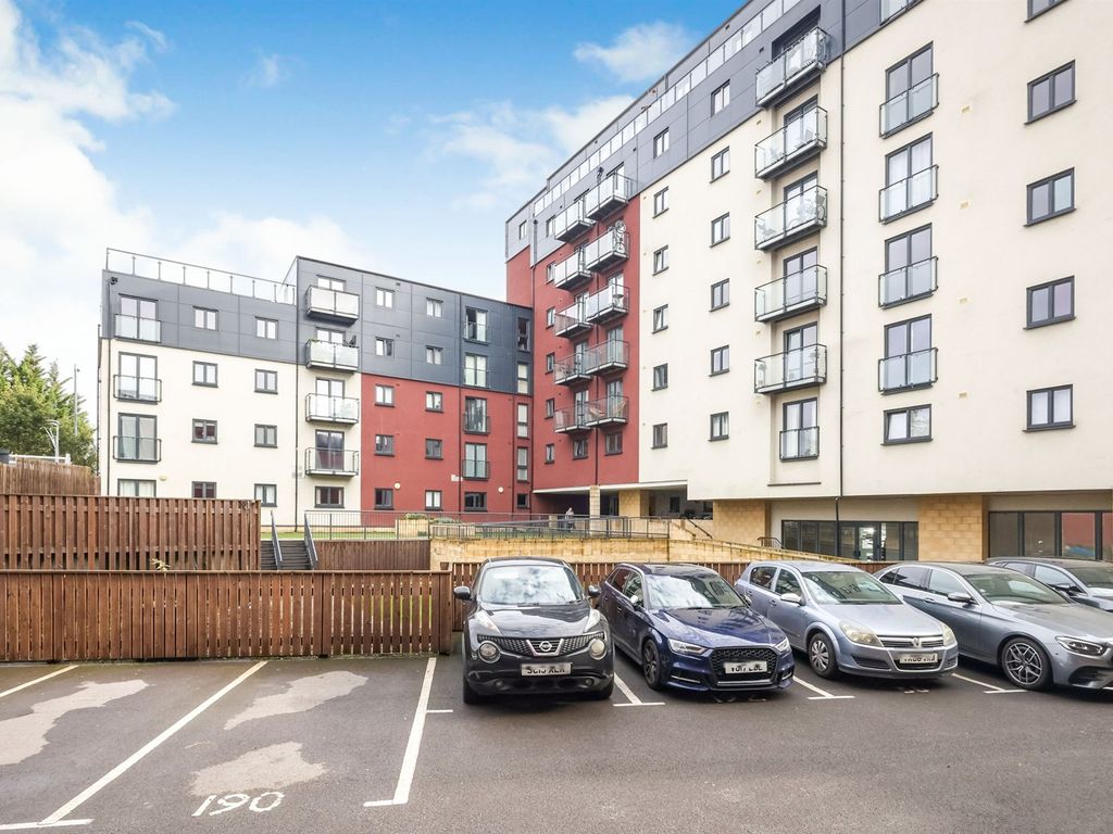 1 bed flat for sale in New Coventry Road, Birmingham B26, £125,000