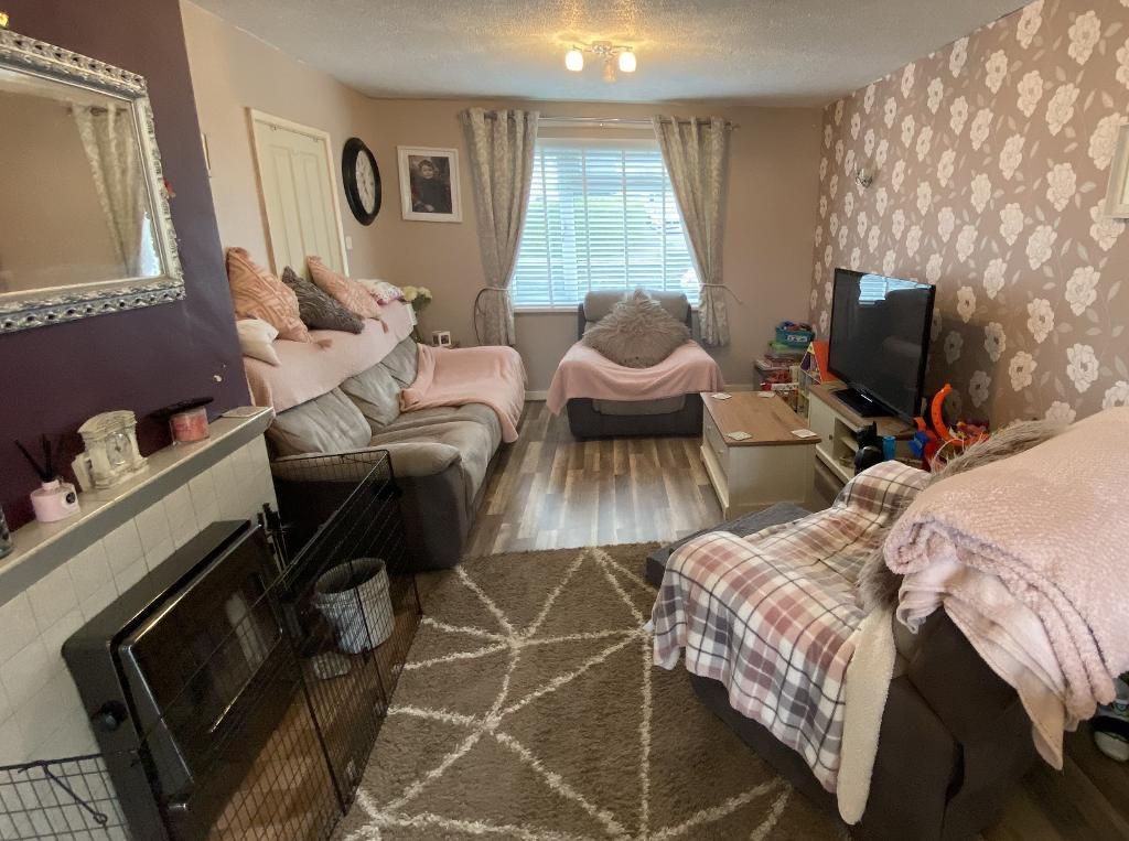 3 bed semi-detached house for sale in Derwen Gardens, Adpar, Newcastle Emlyn, Ceredigion SA38, £179,950