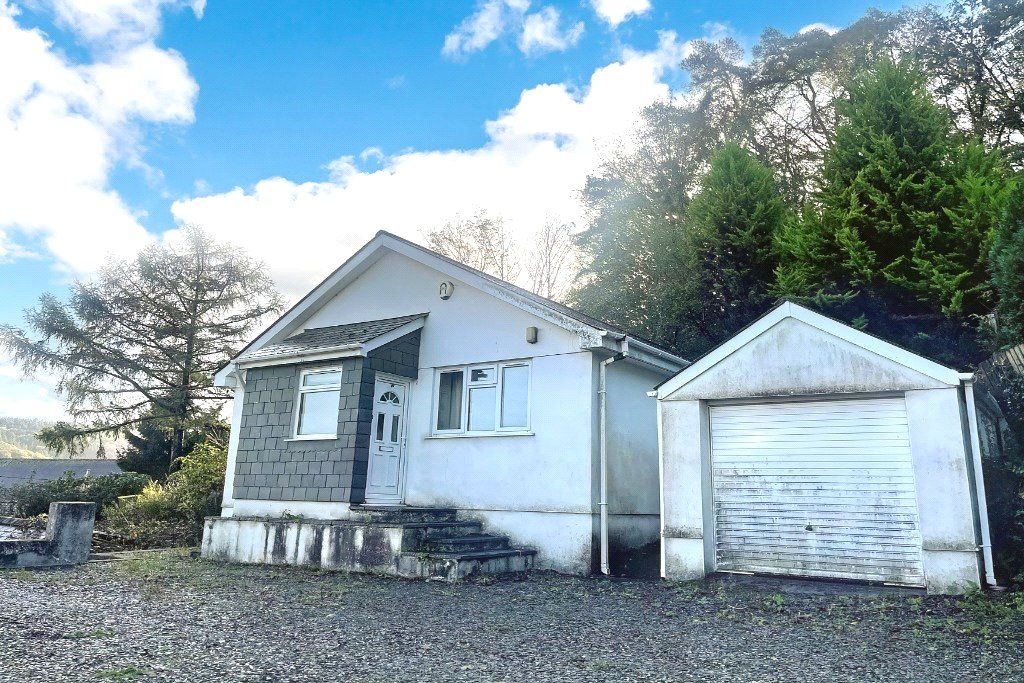 3 bed bungalow for sale in The Square, Gunnislake, Cornwall PL18, £230,000