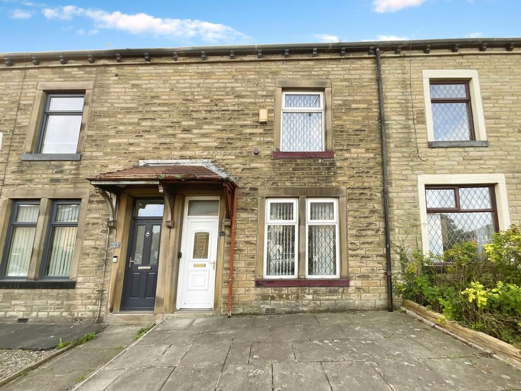 2 bed terraced house for sale in Skipton Road, Colne BB8, £110,000