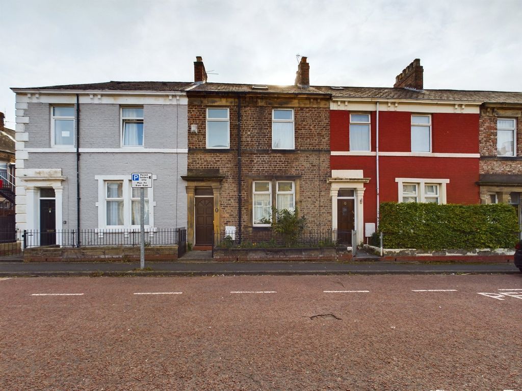 5 bed terraced house for sale in Affleck Street, Gateshead NE8, £90,000