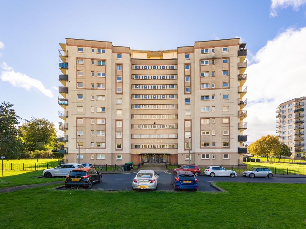 2 bed flat for sale in 3/4 Moat House, Moat Drive, Edinburgh EH14, £110,000