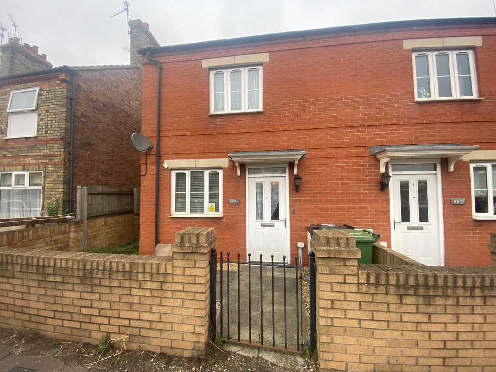 3 bed semi-detached house for sale in Lincoln Road, Peterborough PE4, £77,000