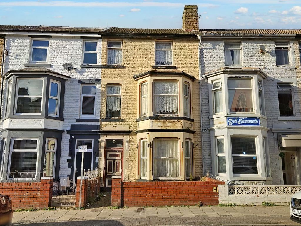 8 bed terraced house for sale in 12 Palatine Road, Blackpool, Blackpool FY1, £40,000