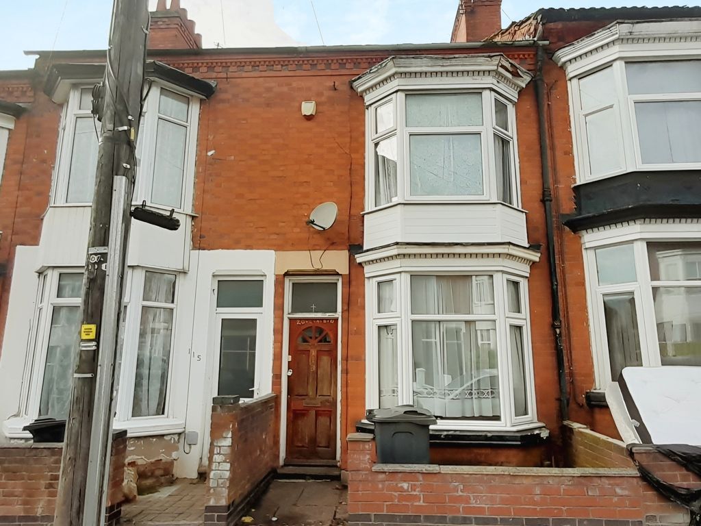 2 bed terraced house for sale in Wilberforce Road, Leicester LE3, £160,000