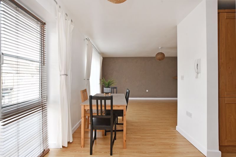 2 bed flat for sale in Bickerton House, Leppings Lane, Sheffield S6, £135,000