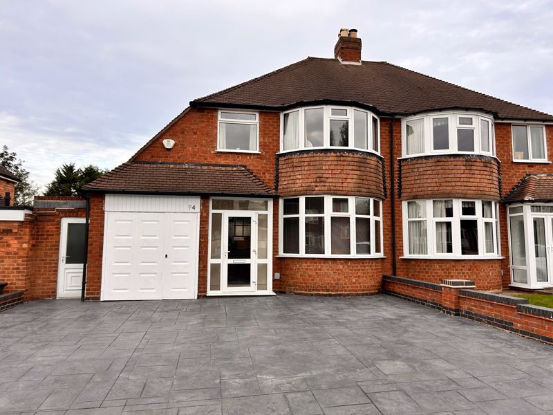 3 bed semi-detached house for sale in Halton Road, 152334 B73, £291,500