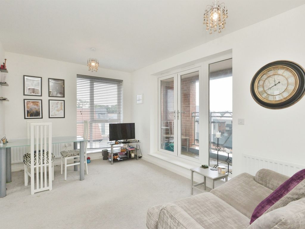 1 bed flat for sale in Friesland Avenue, Whitehouse, Milton Keynes MK8, £110,000