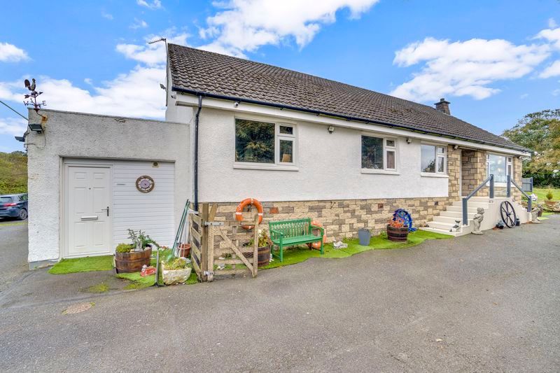 4 bed detached bungalow for sale in Hollybush, Ayr KA6, £295,000