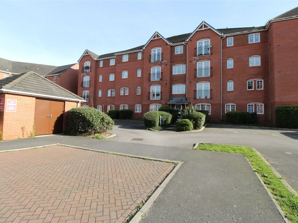 2 bed flat for sale in Blount Close, Crewe, Cheshire CW1, £85,000