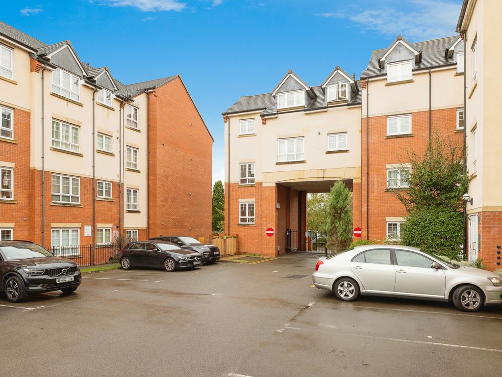 1 bed flat for sale in Turberville Place, Warwick, Warwickshire CV34, £160,000