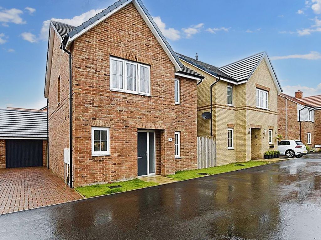 3 bed detached house for sale in Cargills Court, Wingate TS28, £220,000