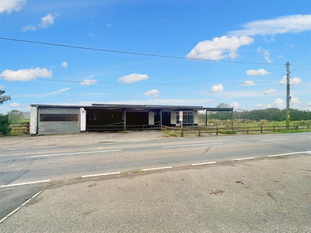Commercial property for sale in Leachpool, Crundale, Haverfordwest SA62, £159,000