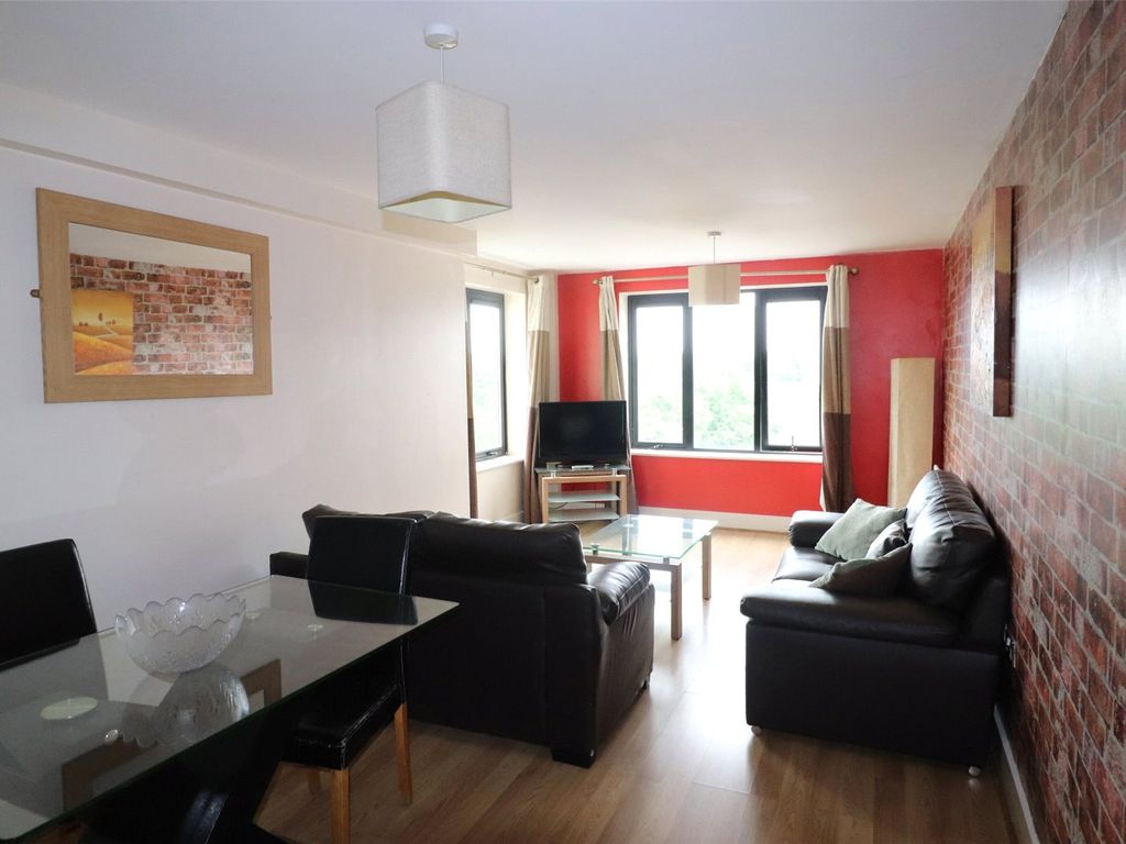 2 bed flat for sale in Clement Street, Birmingham, Birmingham B1, £170,000