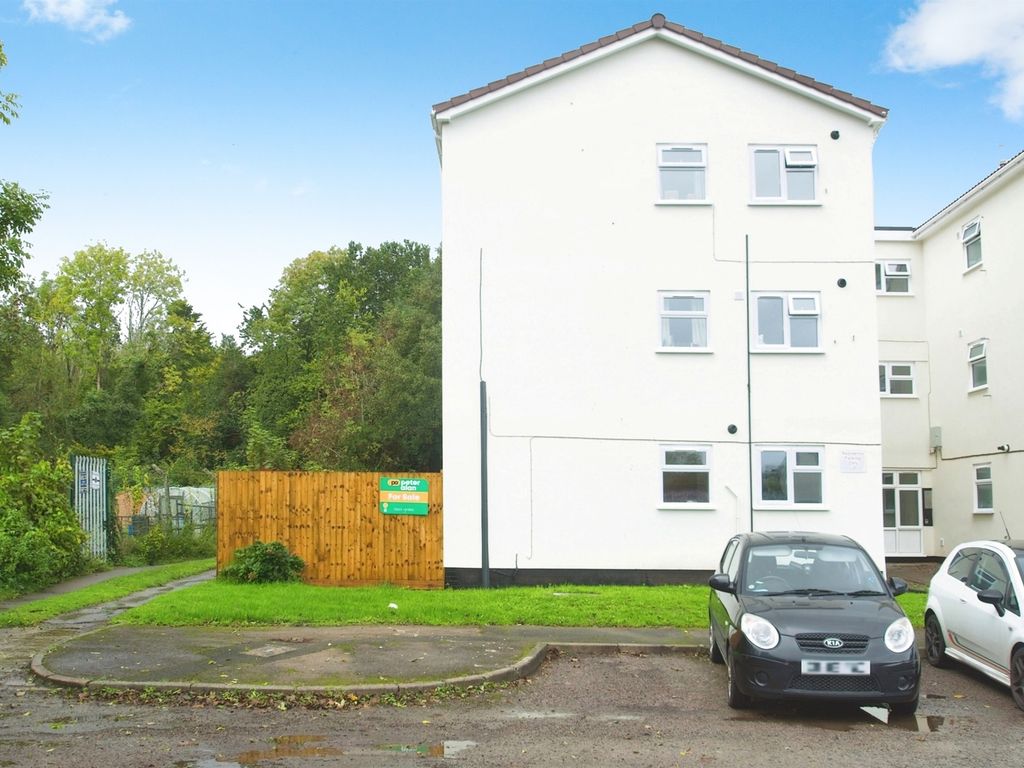 2 bed flat for sale in Coed Lee, Coed Eva, Cwmbran NP44, £115,000