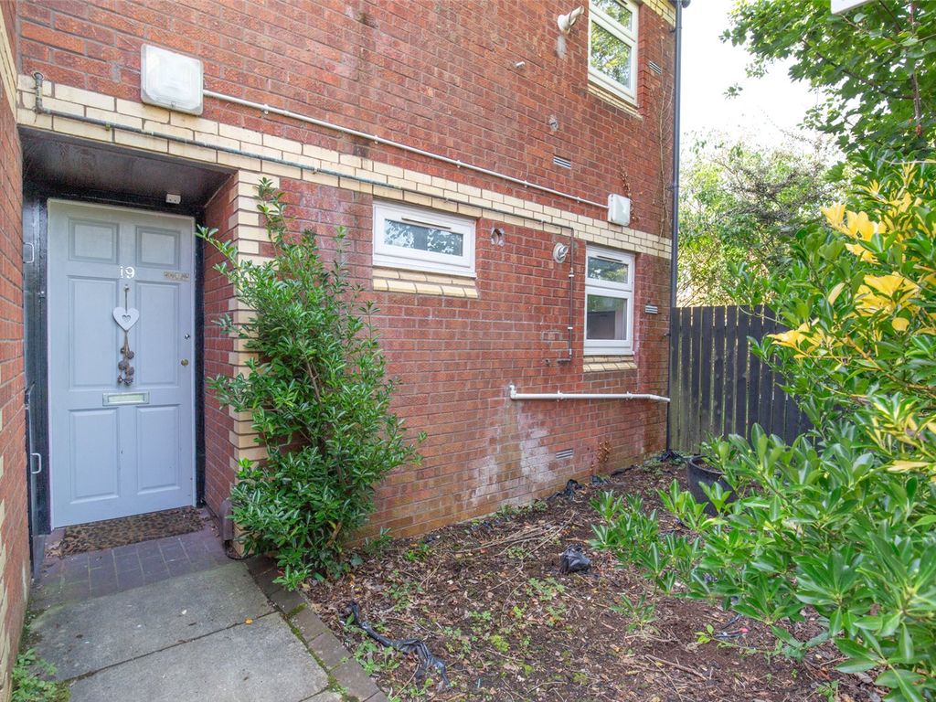 1 bed flat for sale in Home Ground, Bristol BS9, £205,000