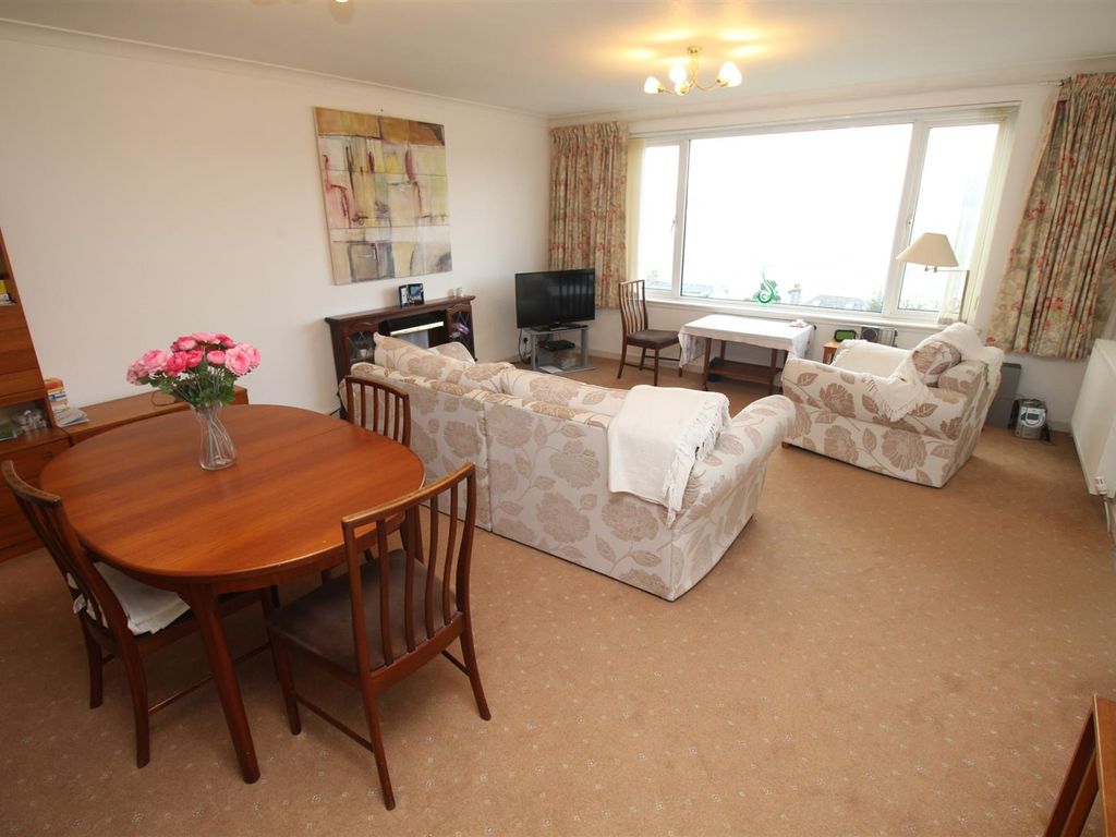2 bed flat for sale in St. John's Manor, Barrhill Road, Gourock PA19, £175,000