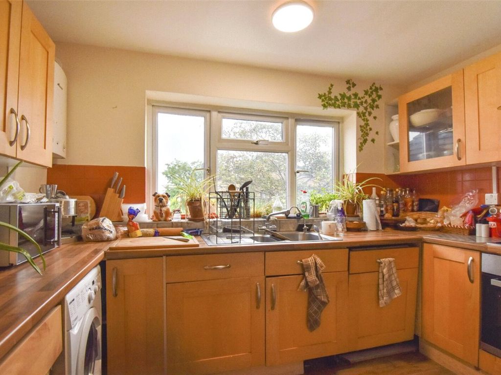 1 bed flat for sale in Holly Road, Aldershot, Hampshire GU12, £195,000