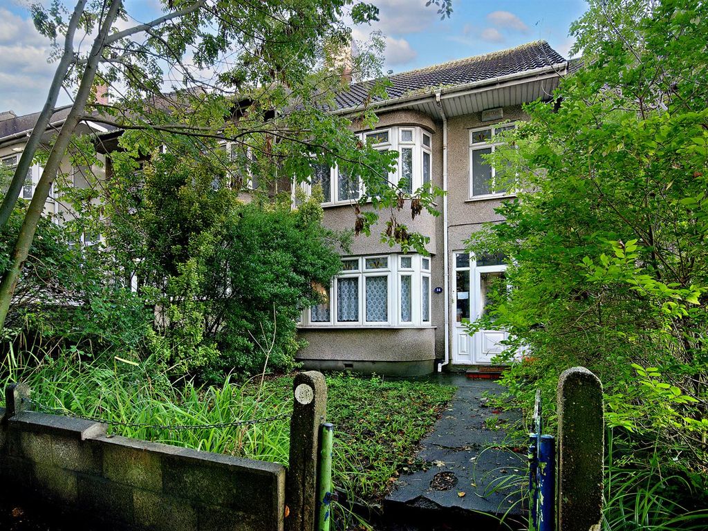 3 bed terraced house for sale in Brislington Hill, Brislington, Bristol BS4, £295,000