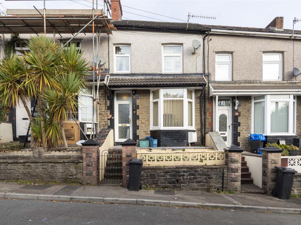 3 bed terraced house for sale in Sunny Bank, Treharris CF46, £90,000