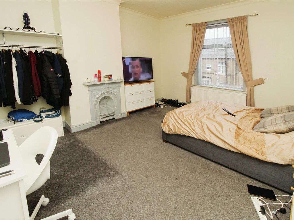 2 bed terraced house for sale in Dickens Street, Bradford BD5, £80,000
