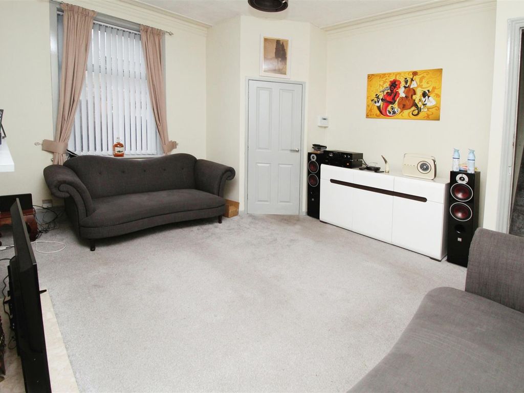 2 bed terraced house for sale in Dickens Street, Bradford BD5, £80,000