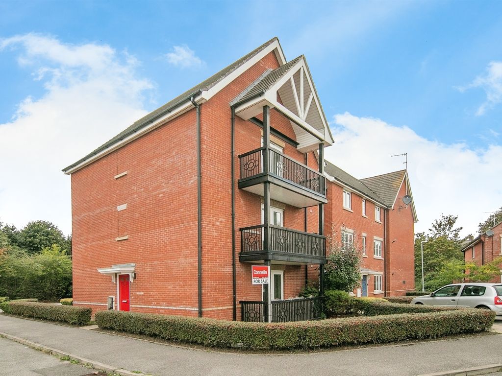 2 bed flat for sale in Worsdell Close, Ipswich IP2, £115,000