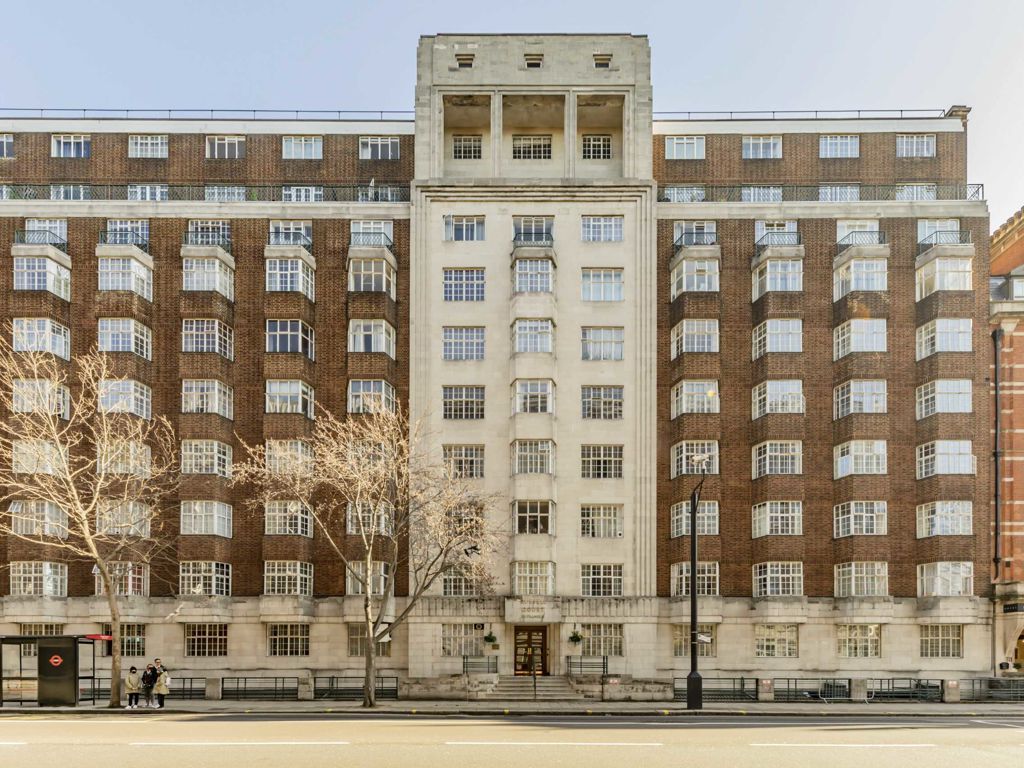Studio for sale in Woburn Place, London WC1H, £305,000