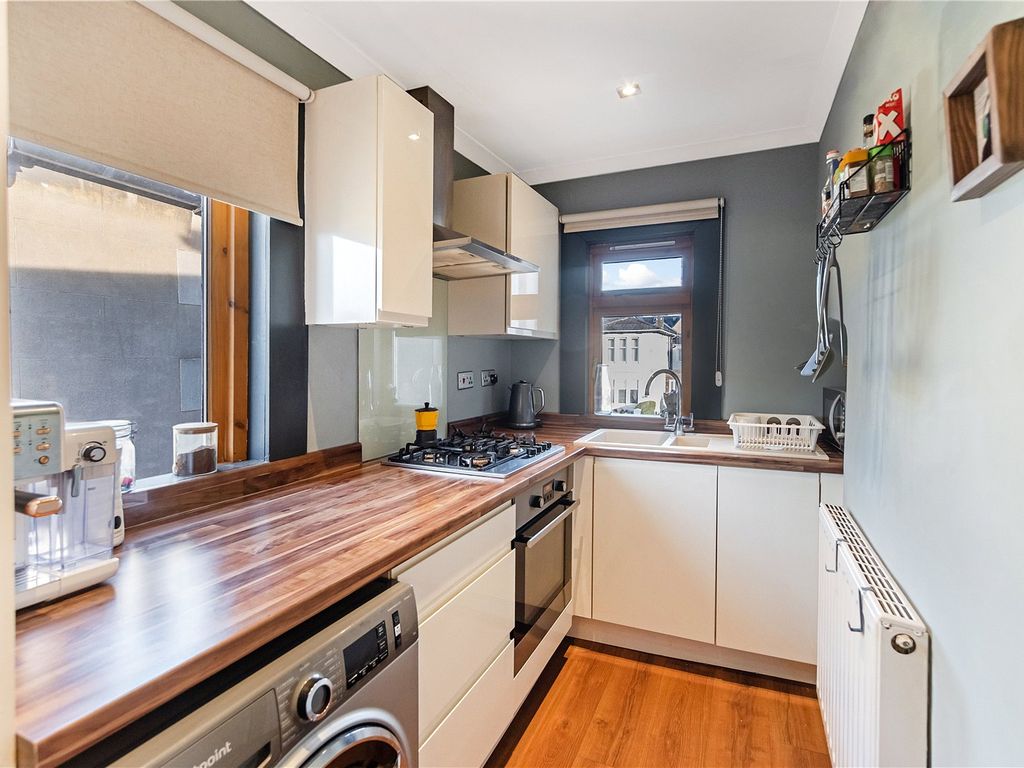 3 bed flat for sale in Dryburgh Avenue, Rutherglen, Glasgow, South Lanarkshire G73, £200,000