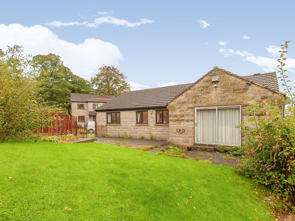 3 bed detached bungalow for sale in Woodside, Keighley BD20, £235,000