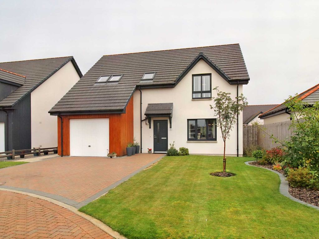 3 bed detached house for sale in Carron Street, Nairn IV12, £315,000