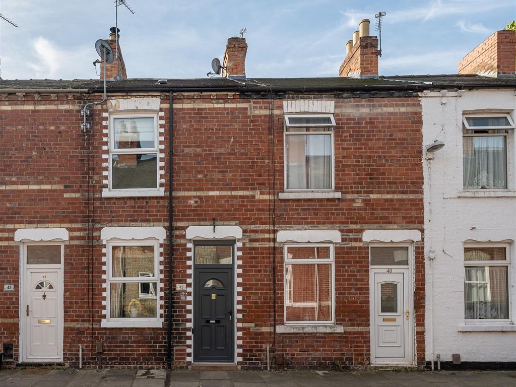 2 bed terraced house for sale in Carnot Street, Leeman Road, York YO26, £220,000