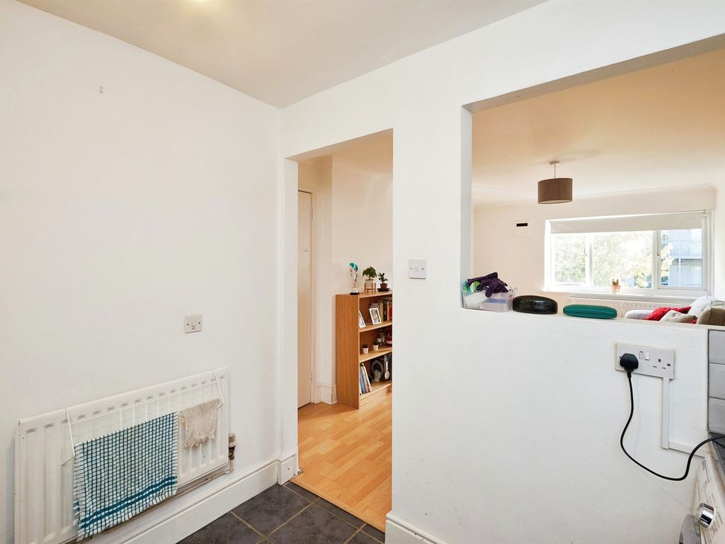 1 bed flat for sale in Wheeleys Lane, Edgbaston, Birmingham B15, £95,000