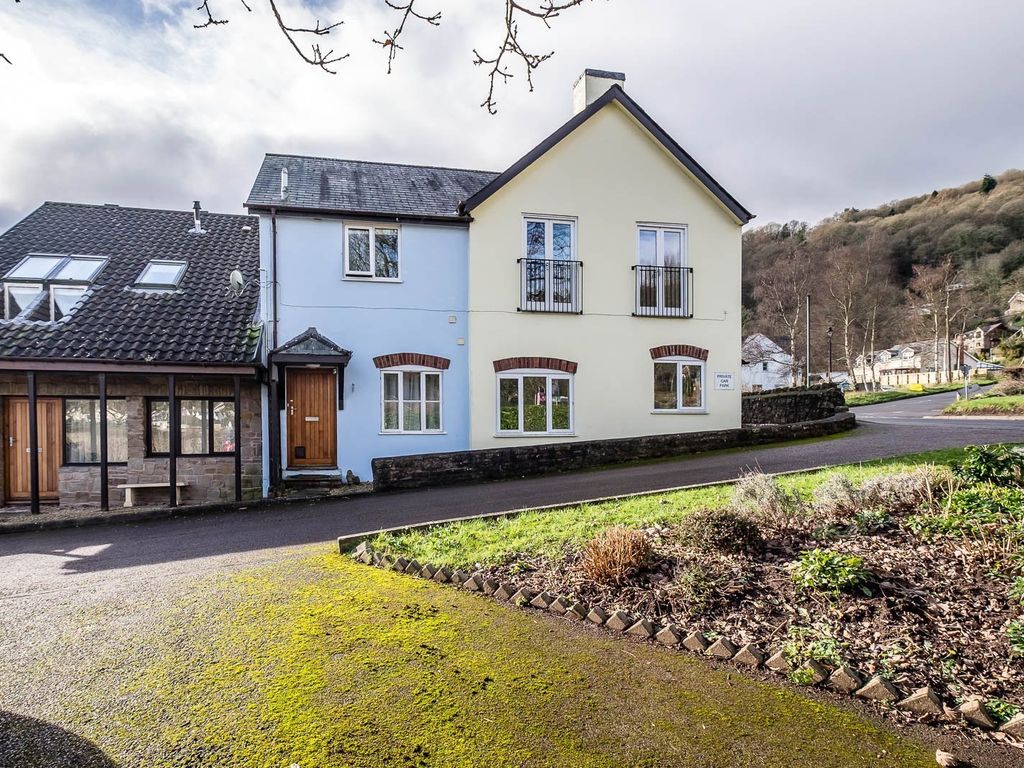2 bed flat for sale in Church Mills, Llandogo, Monmouth NP25, £195,000