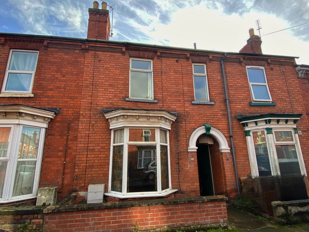 3 bed terraced house for sale in Foster Street, Lincoln LN5, £140,000