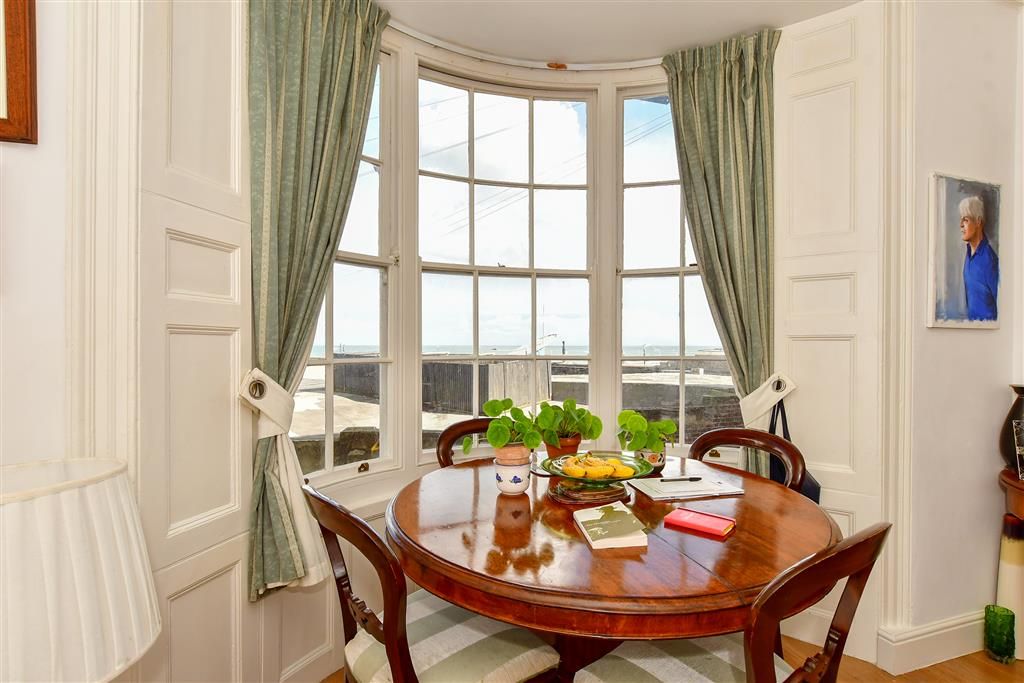 2 bed flat for sale in Kent Terrace, Ramsgate, Kent CT11, £145,000