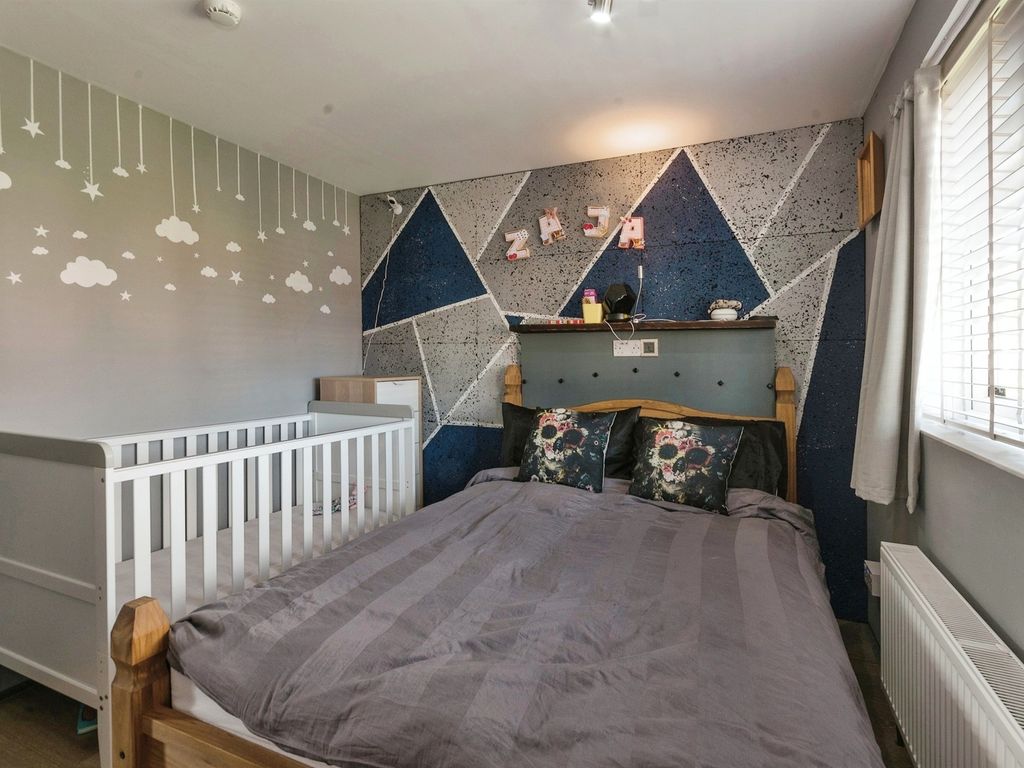 3 bed semi-detached house for sale in Swinburne Road, Wellingborough NN8, £230,000