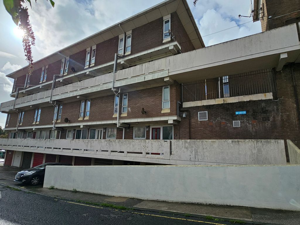 2 bed maisonette for sale in Claremont Street, Plymouth PL1, £120,000