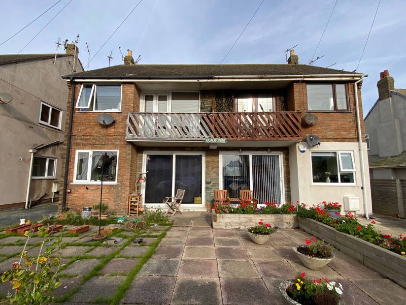 2 bed flat for sale in Beach Road, Thornton-Cleveleys FY5, £95,000