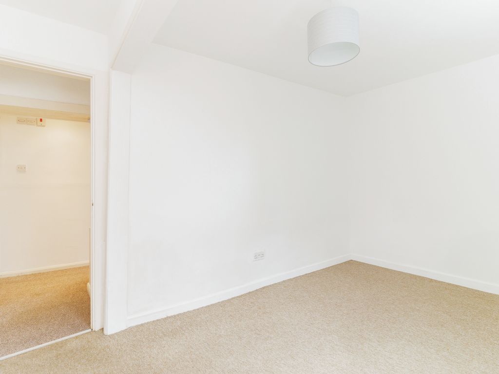 2 bed flat for sale in Above Town, Dartmouth, Devon TQ6, £240,000