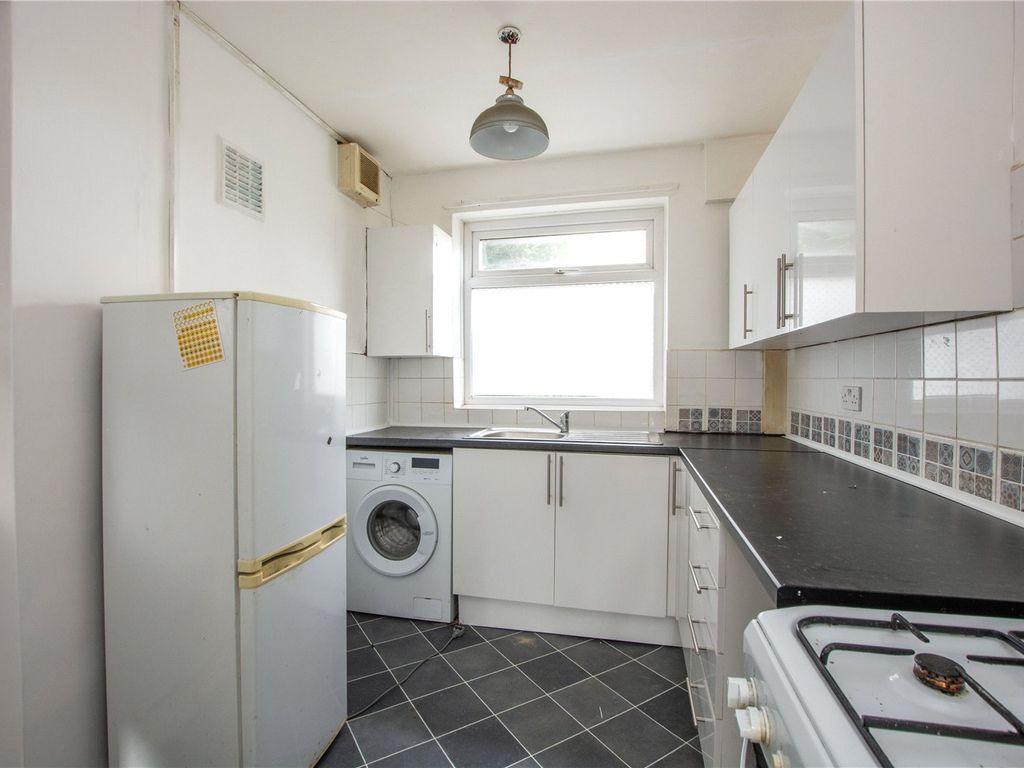 2 bed terraced house for sale in Brackenwood Drive, Leeds, West Yorkshire LS8, £190,000