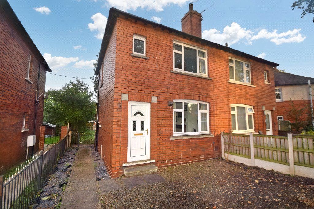 2 bed semi-detached house for sale in Peacock Avenue, Wakefield, West Yorkshire WF2, £135,000