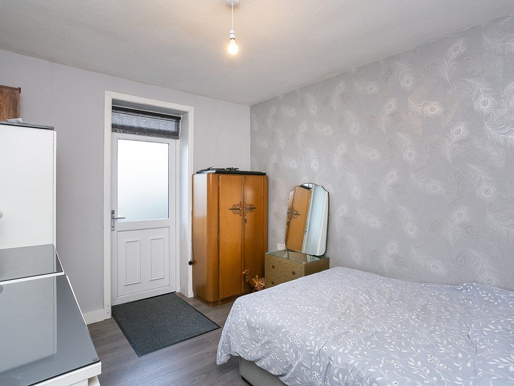 2 bed flat for sale in Loganlea Terrace, Craigentinny, Edinburgh EH7, £140,000