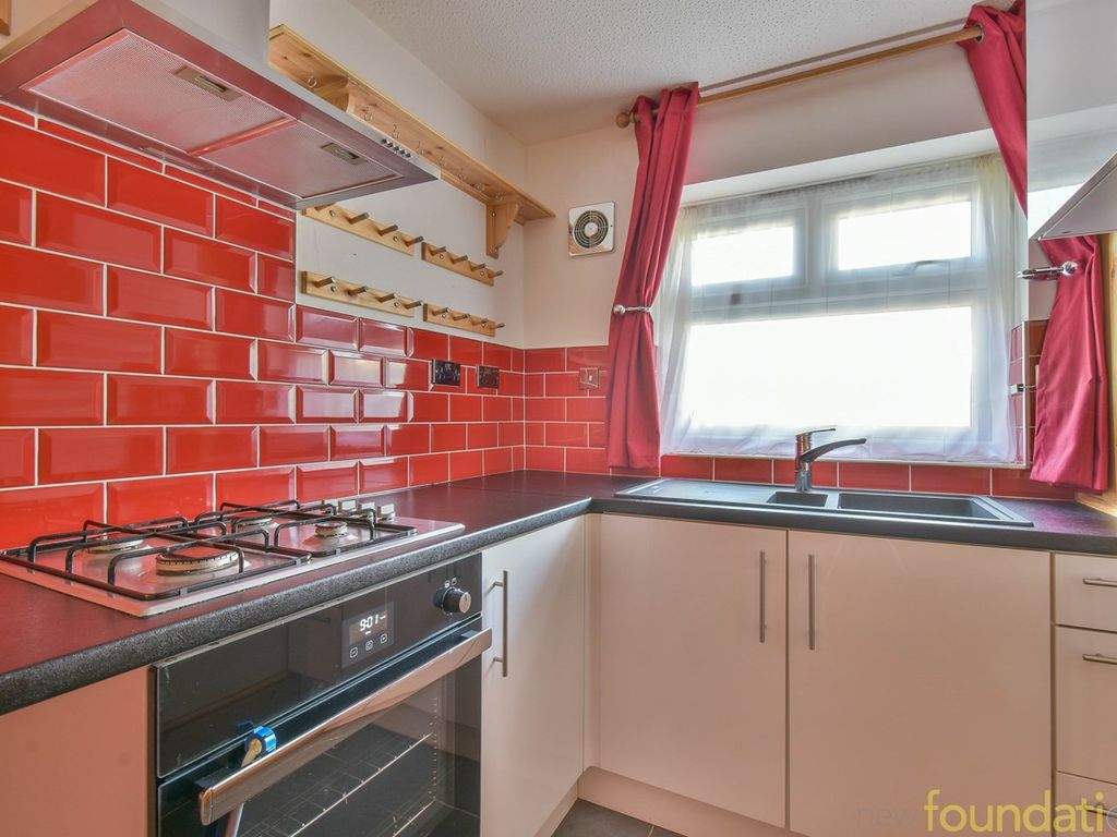 2 bed semi-detached house for sale in Kestrel Close, Bexhill-On-Sea TN40, £265,000