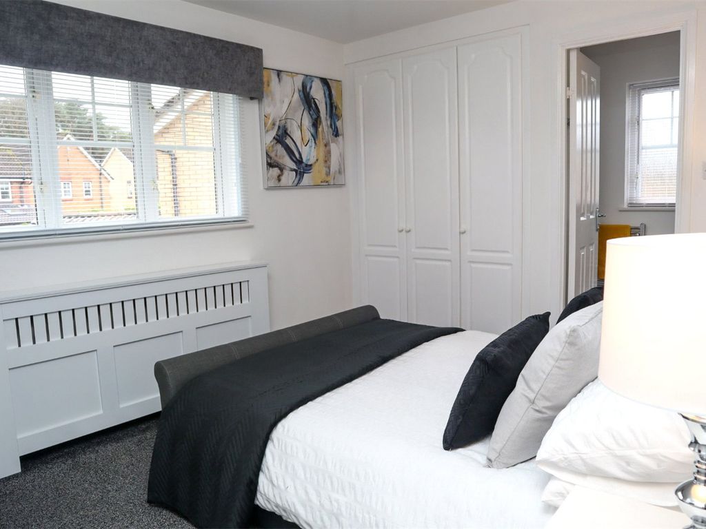 3 bed detached house for sale in Hayward Avenue, Carluke, South Lanarkshire ML8, £215,000