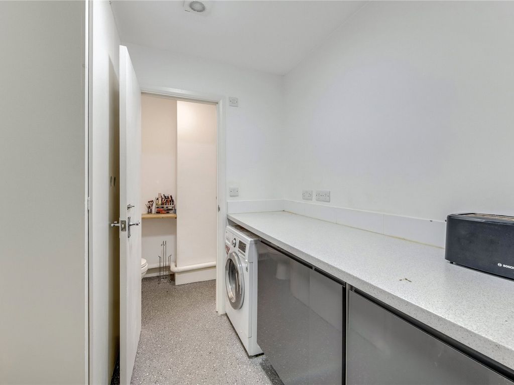 1 bed flat for sale in Tongdean Lane, Withdean, Brighton, East Sussex BN1, £250,000