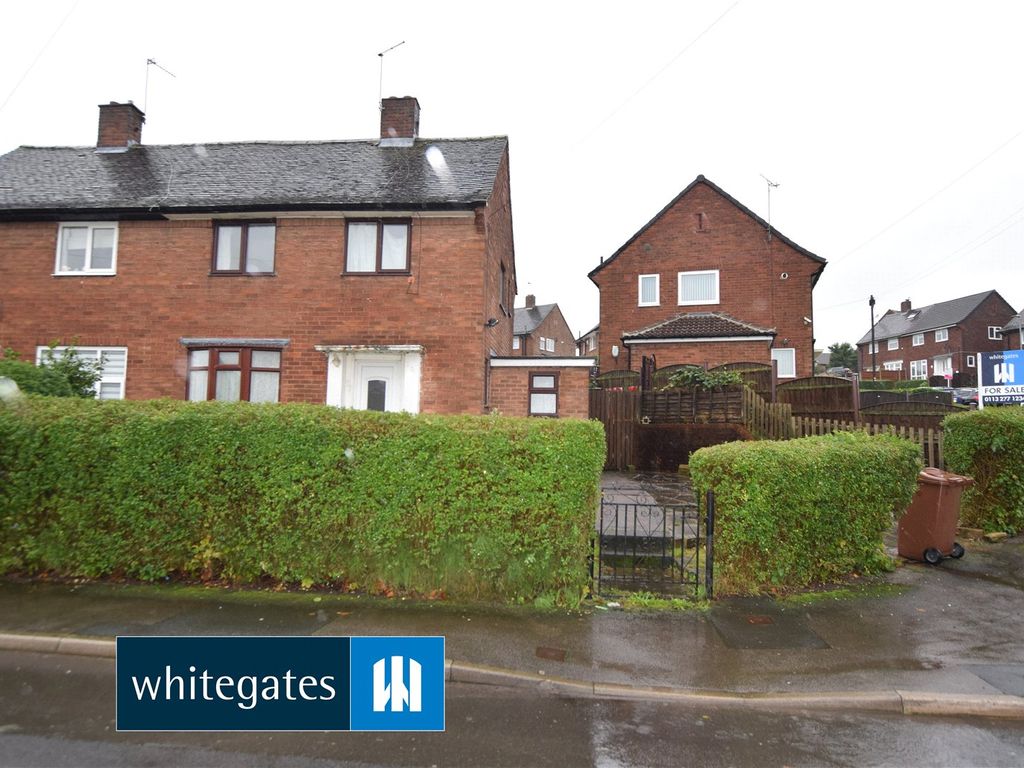2 bed semi-detached house for sale in Newhall Crescent, Leeds, West Yorkshire LS10, £120,000