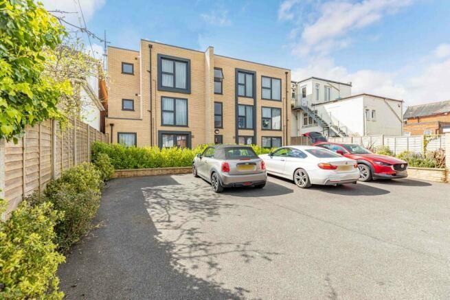 1 bed flat for sale in Ashley Road, Parkstone, Poole BH14, £189,950