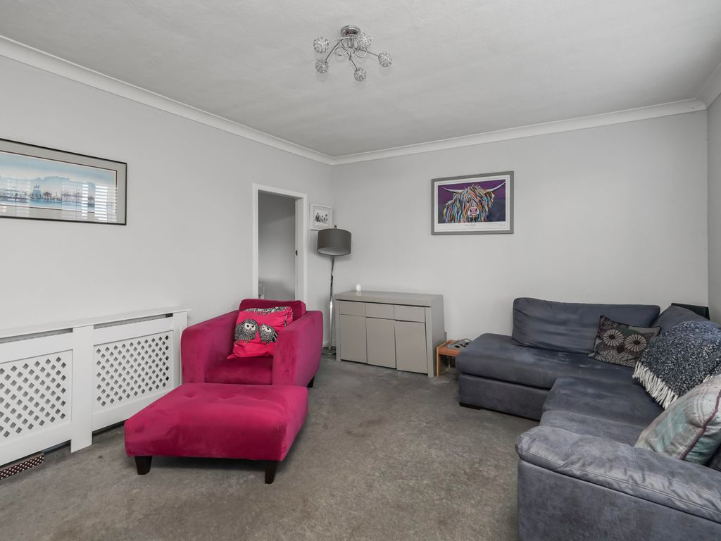 3 bed flat for sale in 35/1 Silverknowes Crescent, Silverknowes, Edinburgh EH4, £220,000