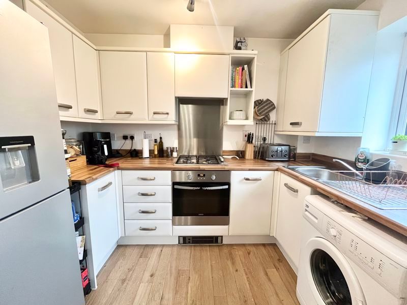 2 bed flat for sale in Wharf Mews, Netherton, Dudley. DY2, £135,000